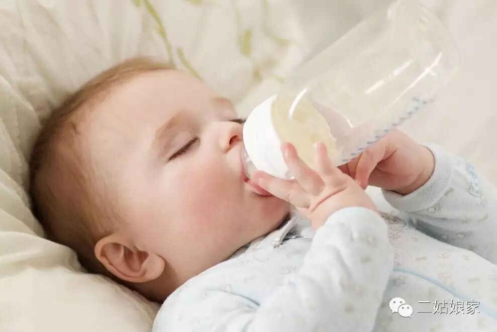 看看人家妈妈的产假!生完娃才70天,就带娃周游世界10个月!-怀孕期