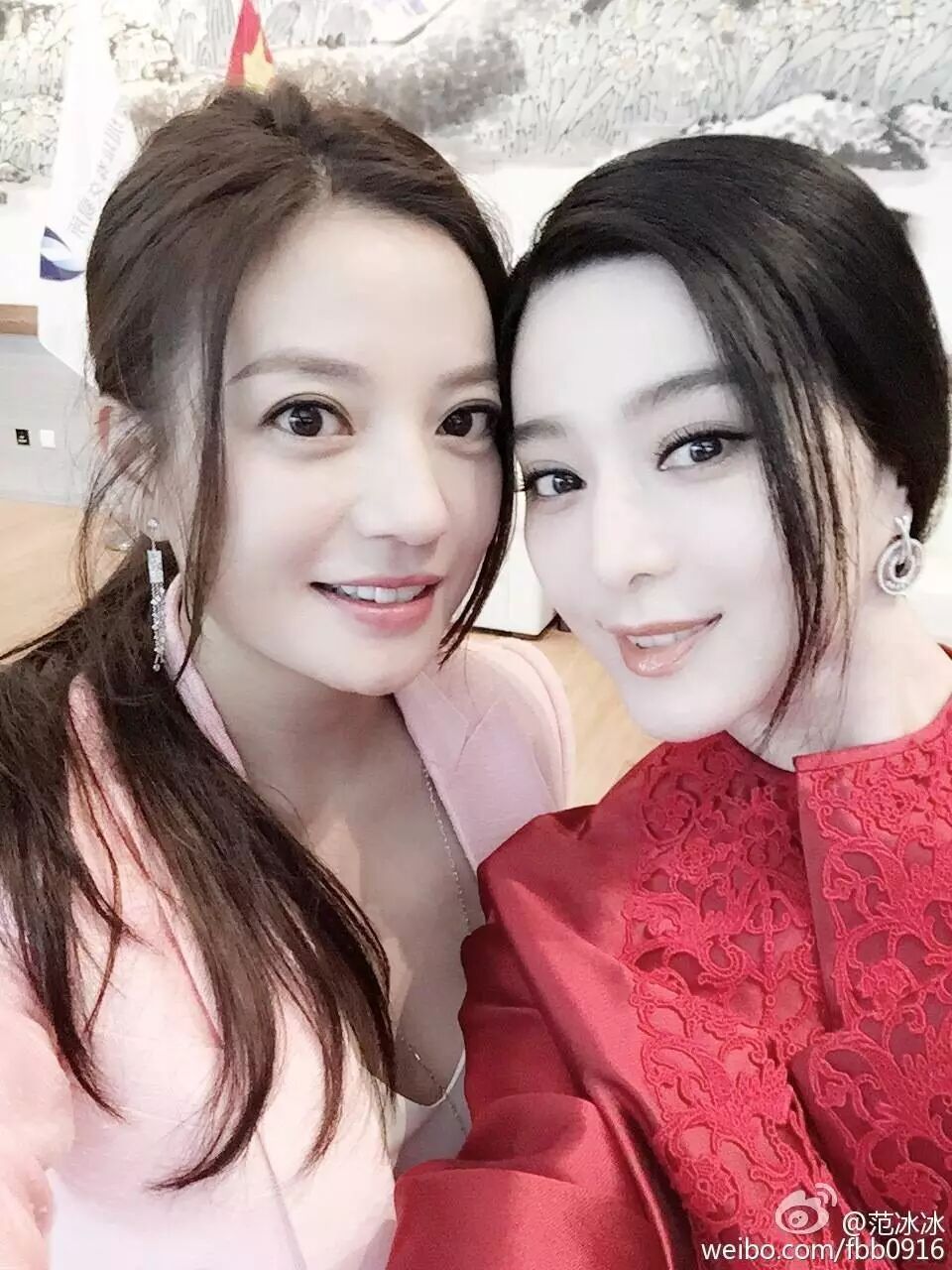 「龙宝行」2亿与40亿!范冰冰与赵薇的年收入为何差了20...