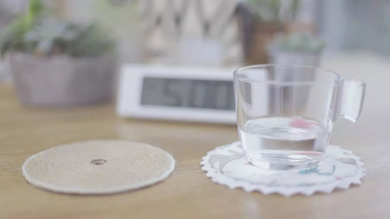 满满回忆的CD做成杯垫,让青春记忆有更长久的陪伴