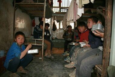 不穿的衣服别扔,寄给大山里的孩子献爱心吧。有邮寄地址(求扩散) - 九连 - 内蒙兵团一师四团九连 不穿的衣服别扔,寄给大山里的孩子献爱心吧。有邮寄地址(求扩散) - 九连 - 内蒙兵团一师四团九连