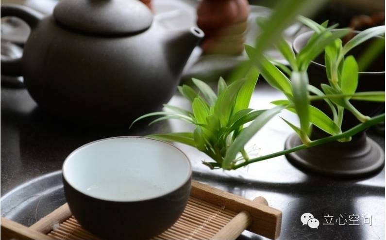 人生箴言:得意时看淡,失意时看开