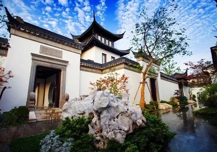 从 "中国十大超级豪宅"的北京壹号院,苏州桃花源,到中式大院孤品标杆