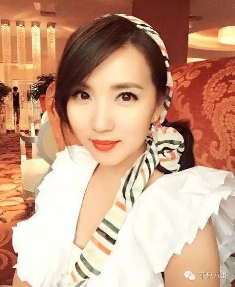 胡歌承认新恋情_胡歌江疏影恋情_天下无双演员表电视剧