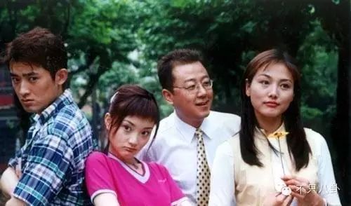 胡歌承认新恋情_天下无双演员表电视剧_胡歌江疏影恋情