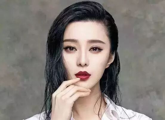 夏天要学范冰冰藏起来你的“拜拜肉”!