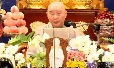 问:我们是"新加坡佛教居士林"大厨房的洗菜义工,每天洗米时发现有