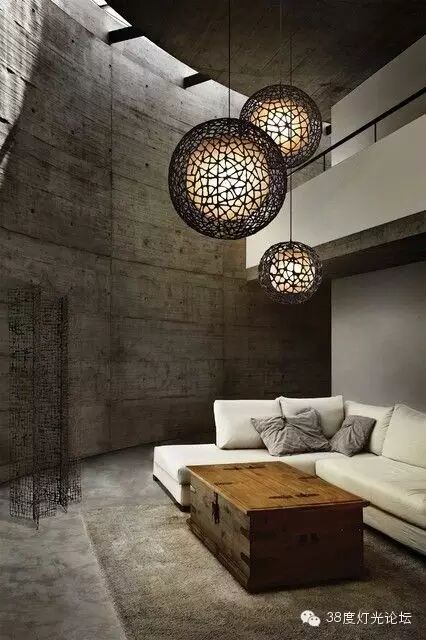 如诗一般存在，这些挑高空间的灯具别错过