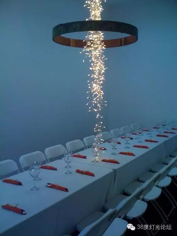 如诗一般存在，这些挑高空间的灯具别错过