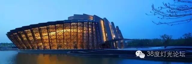 在场|真正的设计师关注的不仅仅是设计