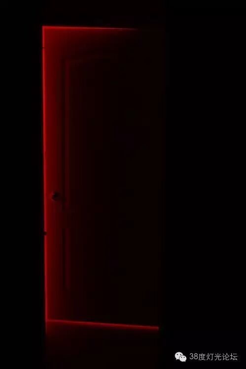 光，色 五部曲之红