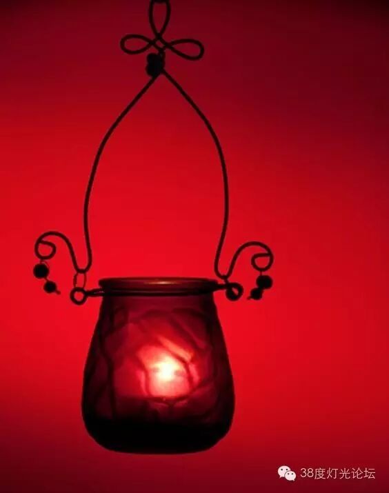 光，色 五部曲之红