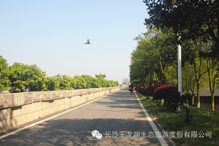 世界这么大,我想去看看——千龙湖自由行套票(一日游) 世界这么大,我想去看看——千龙湖自由行套票(一日游)