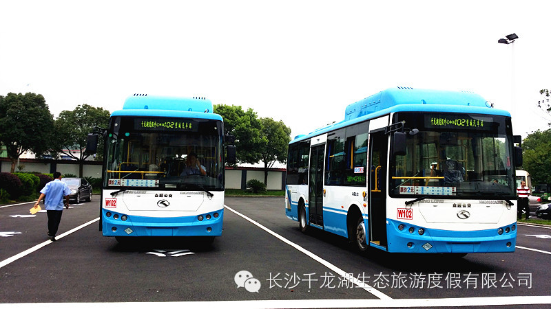 千龙湖公交终点站停车场
