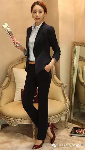 女生穿正装 需要搭配怎样的鞋子呢