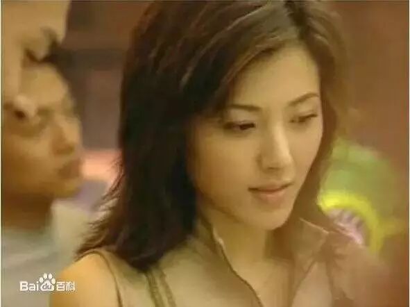 她章子怡同学,曾是全校公认校花,演技不输章子怡,为何...