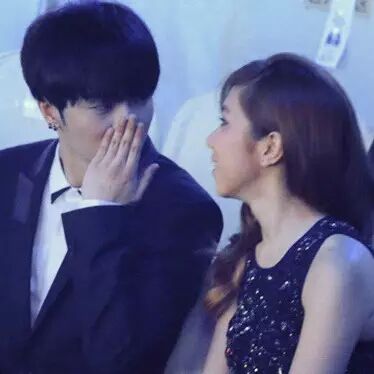 邓紫棋华晨宇恋情曝光,其实橘子君早就发现啦!