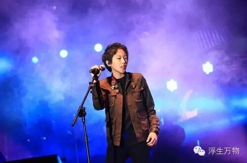 王菲你太懒了,我已经移情别恋窦靖童啦!