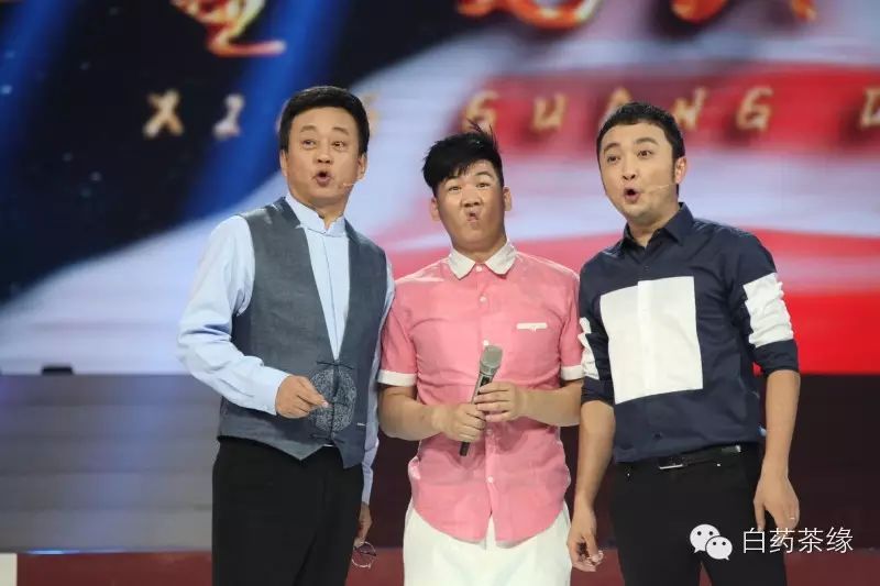 本期的 云南白药星光大道 朱军小尼和你一同卖萌逗趣 作为一名偶像