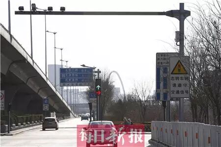 天津新增21处右转信号灯 任性就罚你200记6分