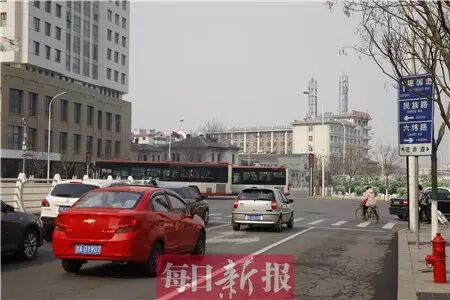 天津新增21处右转信号灯 任性就罚你200记6分