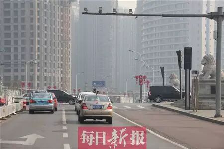 天津新增21处右转信号灯 任性就罚你200记6分