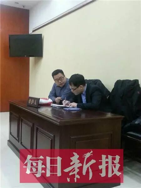 全程纪实白堤路肯德基劫持人质案庭审