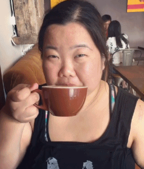 这个第一眼看上去很丑的女人,减肥一年多还是个胖子!