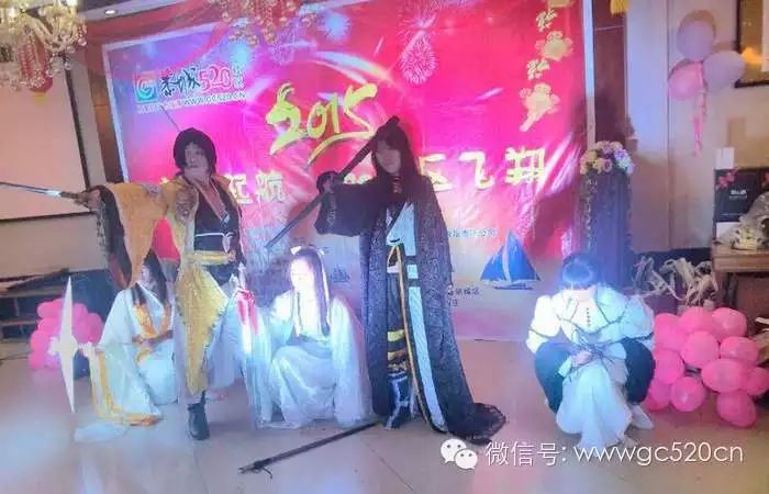 520社区年会精彩纷呈,幸运小伙抽中钻戒和金玫瑰收获爱情503 / 作者:结局、丆過如此 / 帖子ID:112175 520社区年会精彩纷呈,幸运小伙抽中钻戒和金玫瑰收获爱情503 / 作者:结局、丆過如此 / 帖子ID:112175