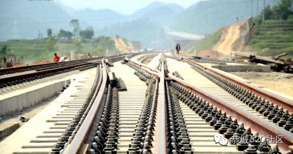 恭城平安乡七旬老人历经4载跋山涉水绘就“高铁图”280 / 作者:九命猫 / 帖子ID:106219