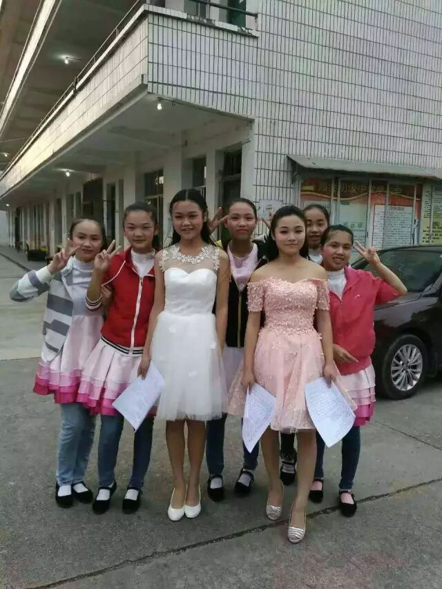 恭城嘉会中学2016年五四青年节文艺晚会昨日举行，舞动青春，精彩纷呈233 / 作者:社区小编 / 帖子ID:169468