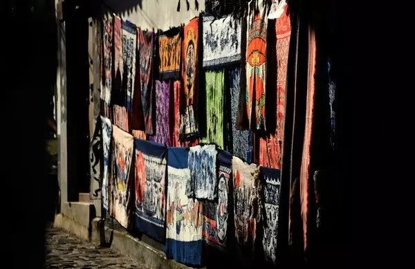 大理丽江怎么走_丽江到大理怎么去比较方便_丽江到大理中间有什么玩的