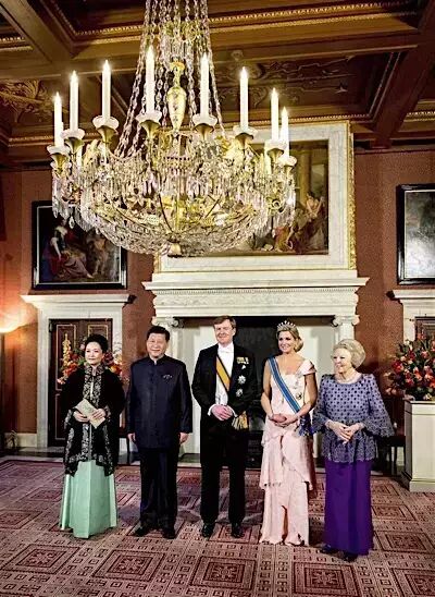 全面开放二胎之后,最先富起来的应该是荷兰-怀孕期