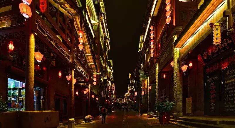 【利亚德集团】深圳金达照明·励丰文化——“情寄佳酿，光酿茅台”