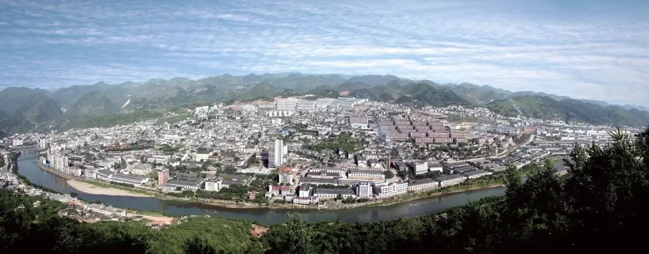 【利亚德集团】深圳金达照明·励丰文化——“情寄佳酿，光酿茅台”