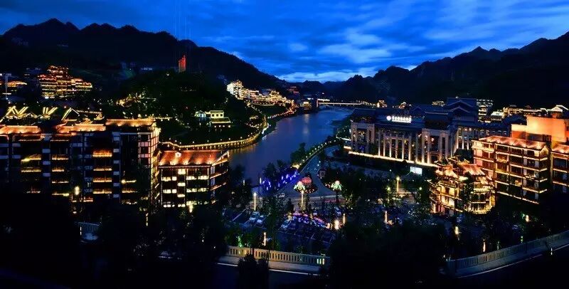 【利亚德集团】深圳金达照明·励丰文化——“情寄佳酿，光酿茅台”