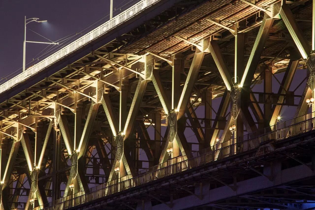 [横空出世·光映江城] 利亚德集团 · 深圳金达照明 —— 邀您品鉴武汉·两江四岸极致灯光秀