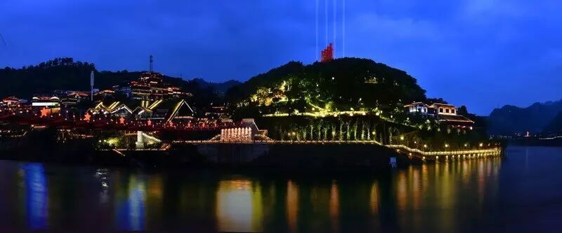 【利亚德集团】深圳金达照明·励丰文化——“情寄佳酿，光酿茅台”