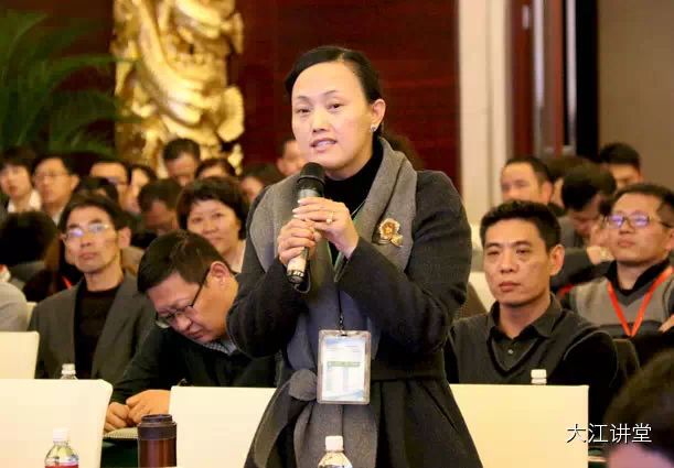 大江讲堂首期培训座无虚席 四百学员聆听洗耳共襄盛举(图8) 大江讲堂首期培训座无虚席 四百学员聆听洗耳共襄盛举(图8)