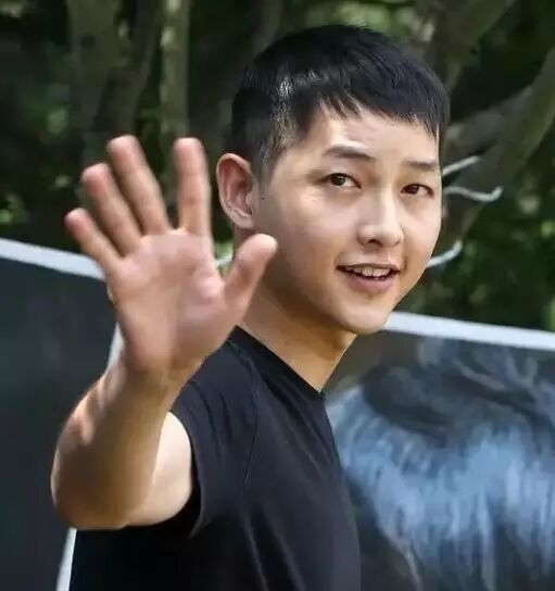 男明星素颜大赛!宋仲基、杨洋大写的帅!黄磊从不保养!...