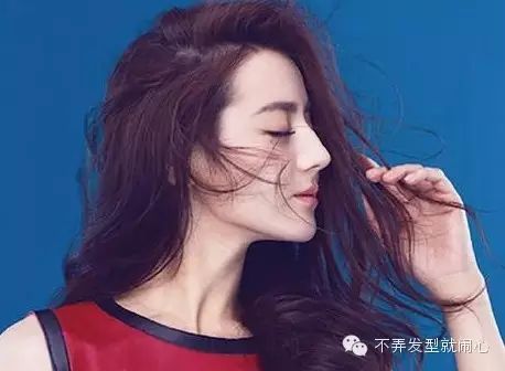迪丽热巴人美会穿,不愧是女神!