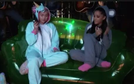 Miley Cyrus & Ariana Grande