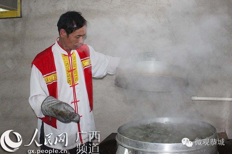 清明节吃啥?图揭恭城艾粑如何做成853 / 作者:欧耶 / 帖子ID:113680 清明节吃啥?图揭恭城艾粑如何做成853 / 作者:欧耶 / 帖子ID:113680