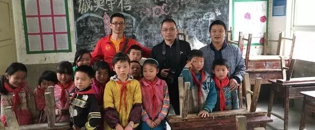 大爱无疆!猴圣化工总经理王睿翾赴古天乐阳光小学捐资助学