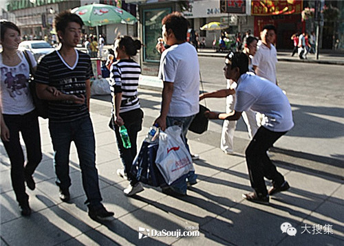 冒死偷拍的一组照片 - 忠忠 - 忠忠博客 冒死偷拍的一组照片 - 忠忠 - 忠忠博客