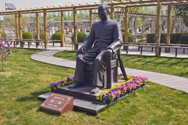 钱氏家族：一诺奖、二外交家、三科学家、四国学大师、五全国政协副主席、十八两院院士