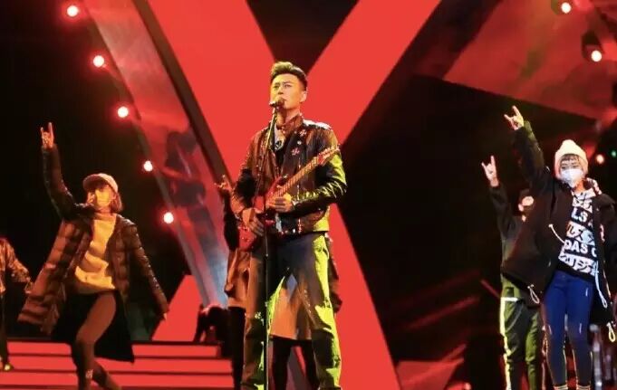 张杰跨年宣布谢娜怀孕?老干部们上台唱摇滚?跨年夜最强观看指南!-怀孕期