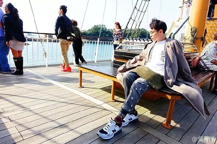 吴青峰,一个被灵感追着跑的男孩