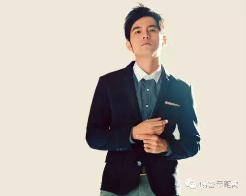 把周杰伦歌曲里的MV背景换成新疆之后……