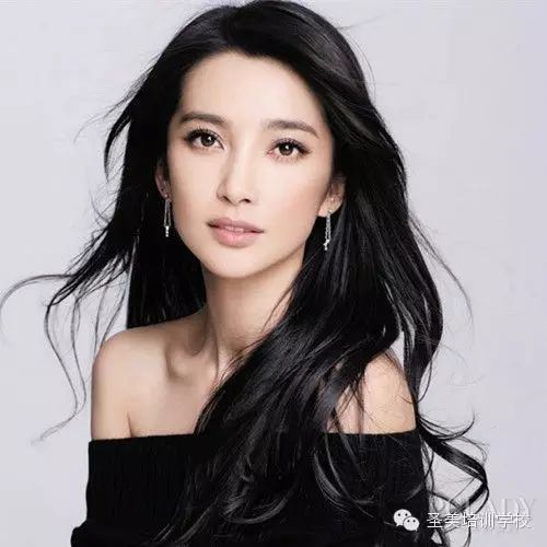新刊  李冰冰:姐必须是小鸟依人的