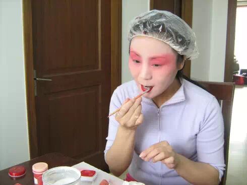 戏曲知识：戏曲演员化妆全过程